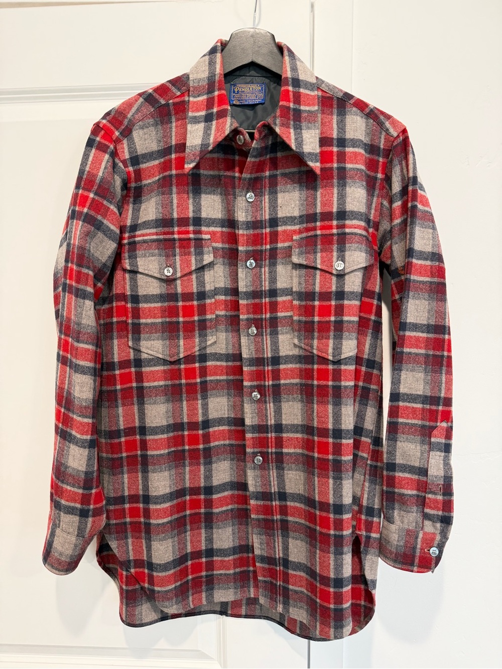 Vintage men’s 1970’s Pendleton wood plaid button down shirt 15.1/2 M retro